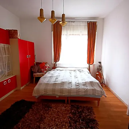 Bohemfeszek Vendeghaz Holiday home Balatonfenyves